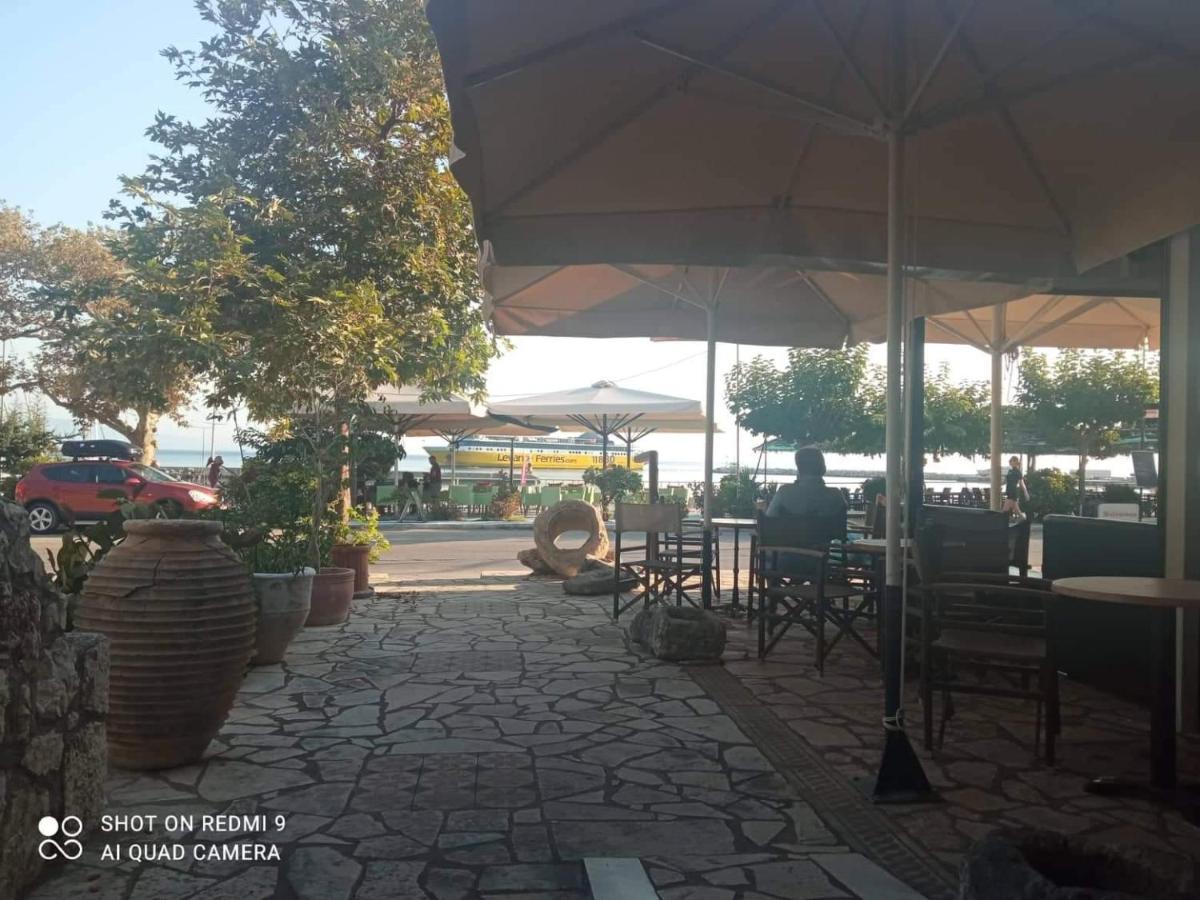 Vasilis Travlos Apartment Порос Экстерьер фото