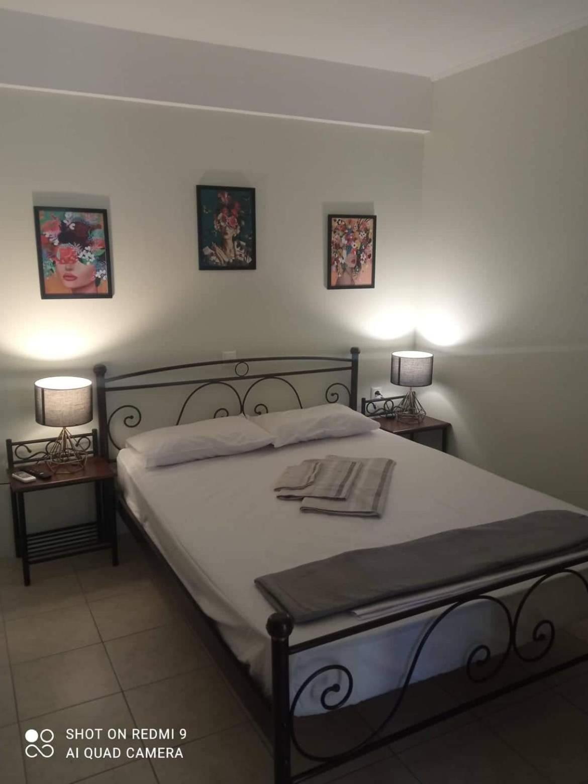 Vasilis Travlos Apartment Порос Экстерьер фото