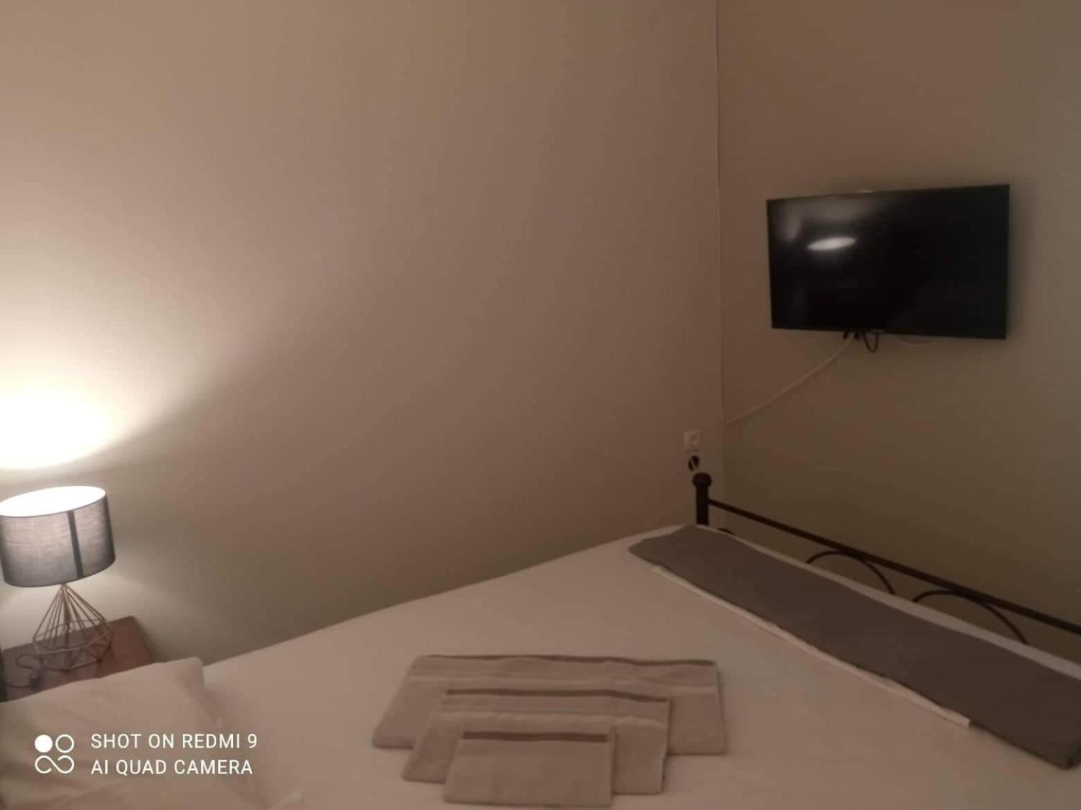 Vasilis Travlos Apartment Порос Экстерьер фото