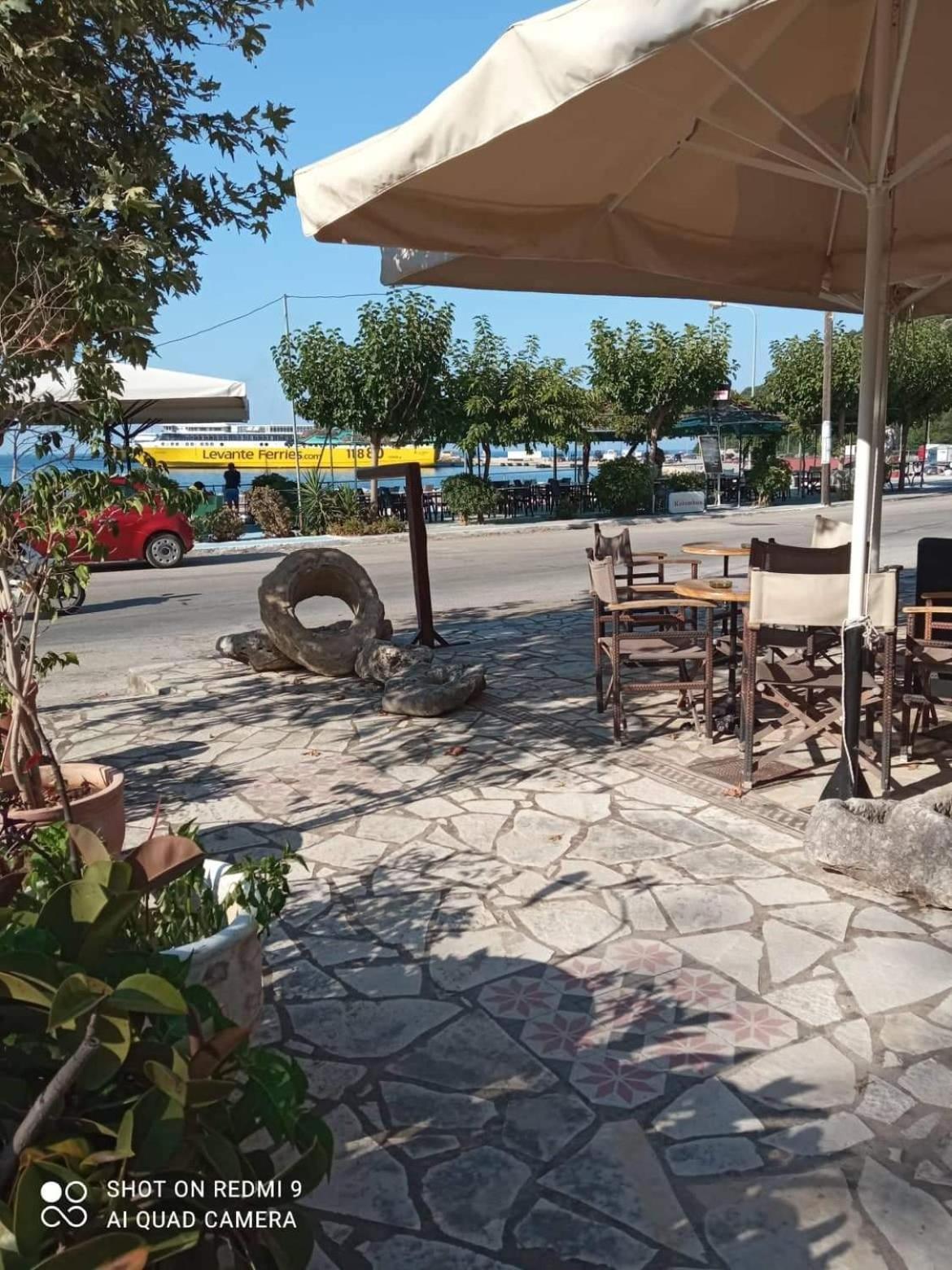 Vasilis Travlos Apartment Порос Экстерьер фото